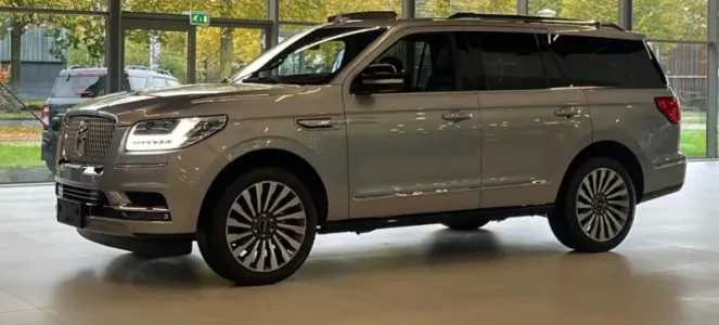 Lincoln Navigator 4x4 SelectShift