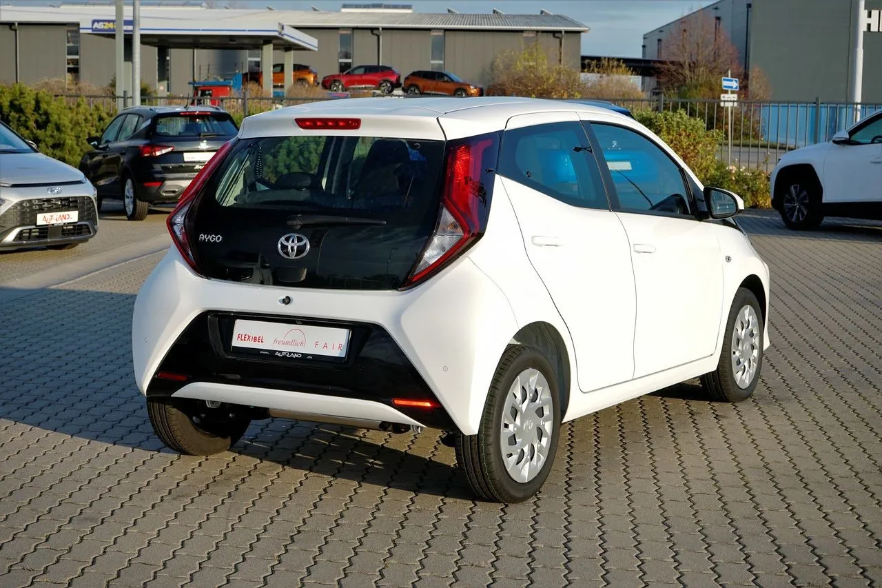 Toyota Aygo 1.0 Bluetooth...  Image 4